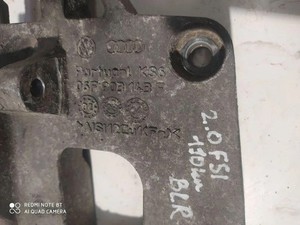 VW PASSAT Variant B6 3C5 Generatorhalterung 06F903143F 2.00 Diesel 34883141
