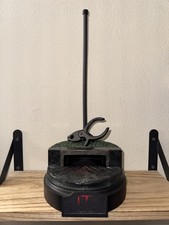 Hot Toys MMS555 IT 2 Pennywise Clown 1/6 action Figure's Base Stand Diorama Only