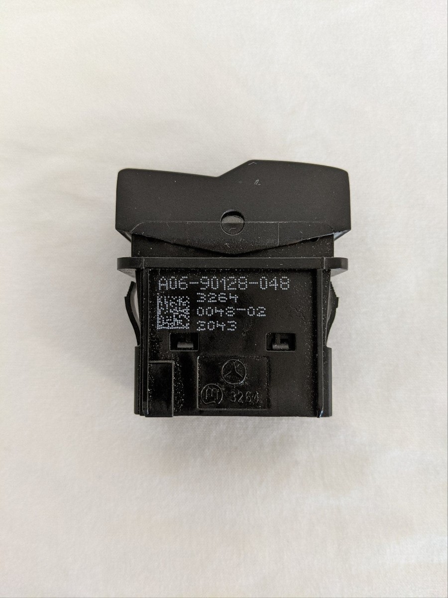 Freightliner FWD Rear Axle Differential Lock Rocker Switch