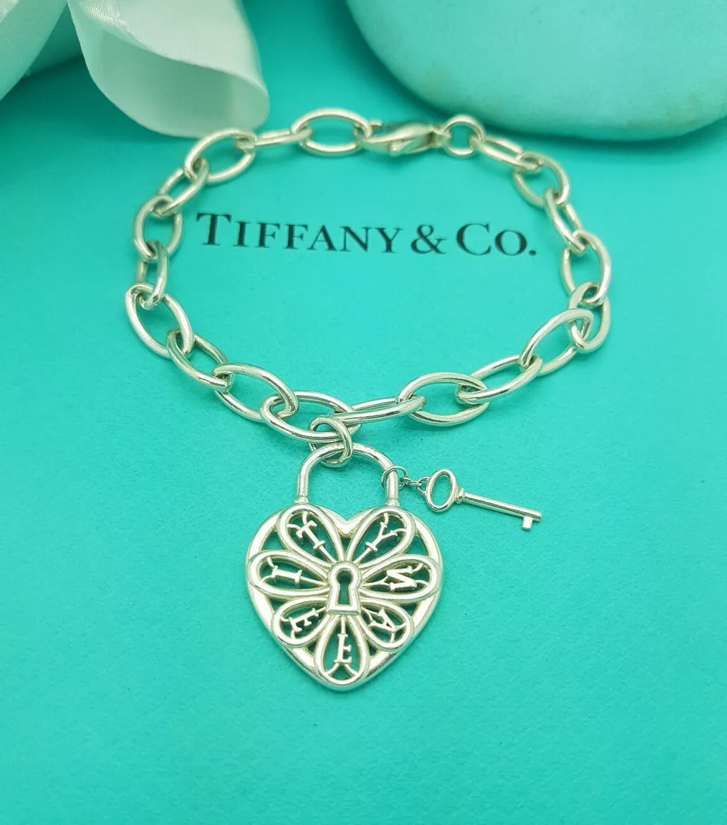 Bracelet shop heart key