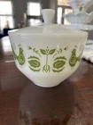 Vintage Federal Glass Green Friendship Pattern 1 1/2 Quart Bowl With Lid