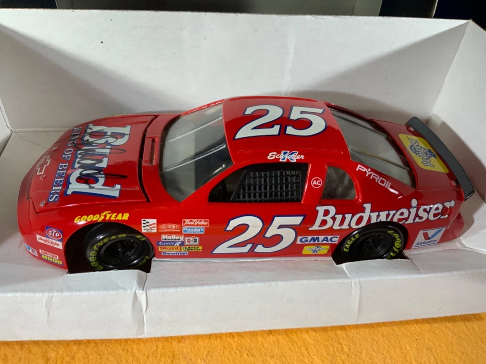 C9-64 KEN SCHRADER #25 BUDWEISER - AUTOGRAPHED - 1995 CHEVY MONTE CARLO - Image 4 of 4