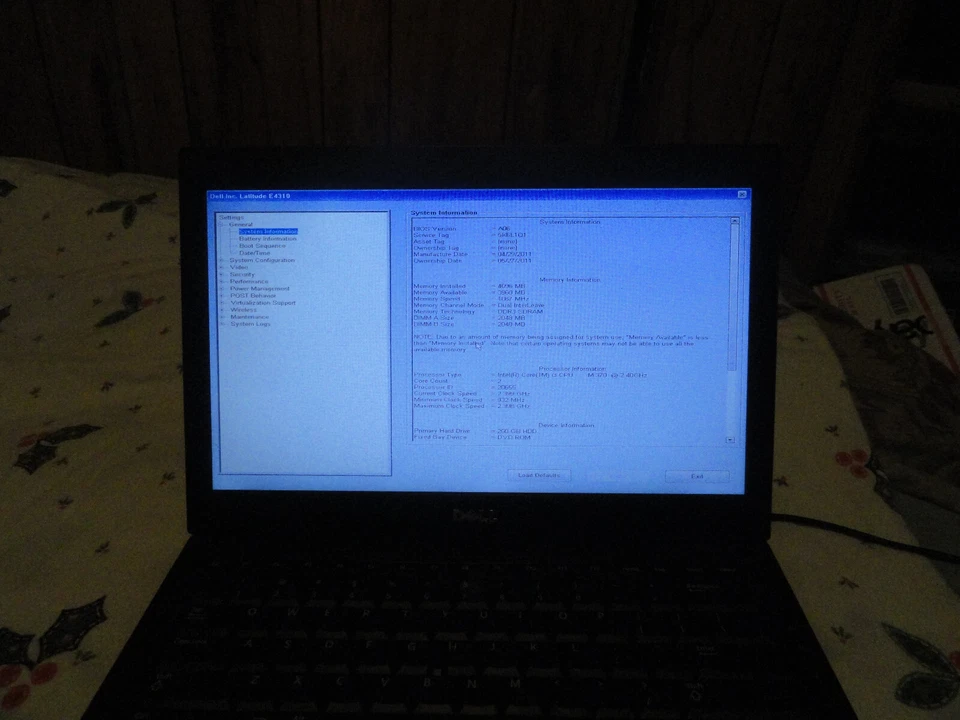 Laptop activada Dell Latitude E4310 Windows 7 Pro SP1 Foto 3 de 4