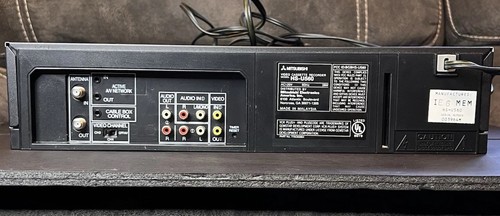 Mitsubishi HS-U560 VCR VHS Video Cassette Recorder - FOR PARTS/REPAIR - Picture 5 of 8