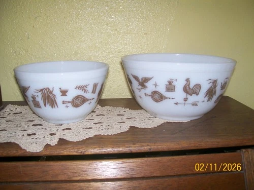 Vintage 1950s-60s PYREX NESTING MIXING BOWL Set/2 EARLY AMERICAN 401 & 402