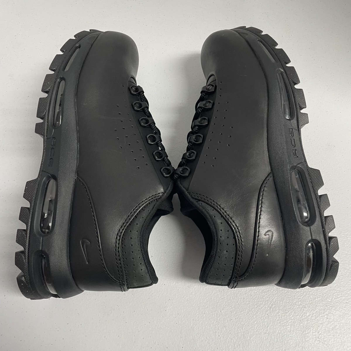 Nike Air Max Goadome Low Black IQ0641 001 Size 8.5 Low Top Boot Leather Winter — product photo 6 of 9
