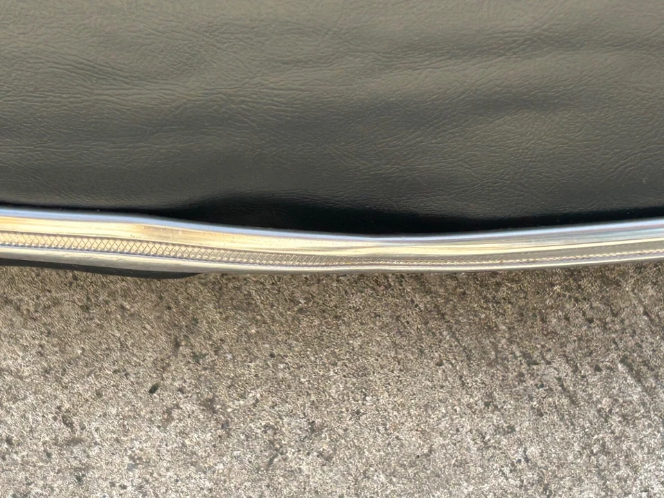 Yamaha XS500 мотоциклетное сиденье с струнодержателем, очень хорошее б/у состояние товара! - Изображение 3 из 4