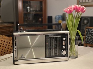 WORLD RECEIVER GRUNDIG SATELLIT 1000, new BELT