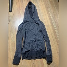 Lululemon sweatshirt 4