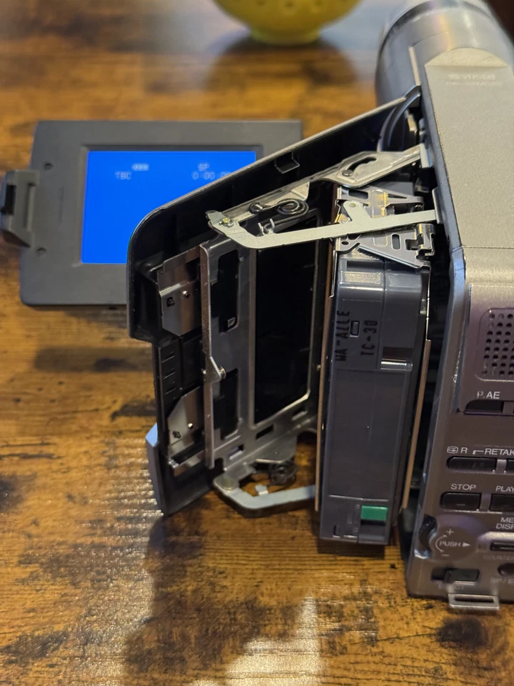 JVC GR-SXM520U Camcorder Super VHS C 400X Digital Zoom + Digitizing usb KIT - Image 3 of 4