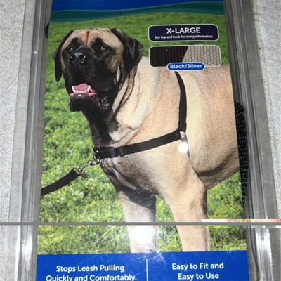 PetSafe Easy Walk No-Pull Front Clip Dog Harness X-Large Black/Silver Nylon