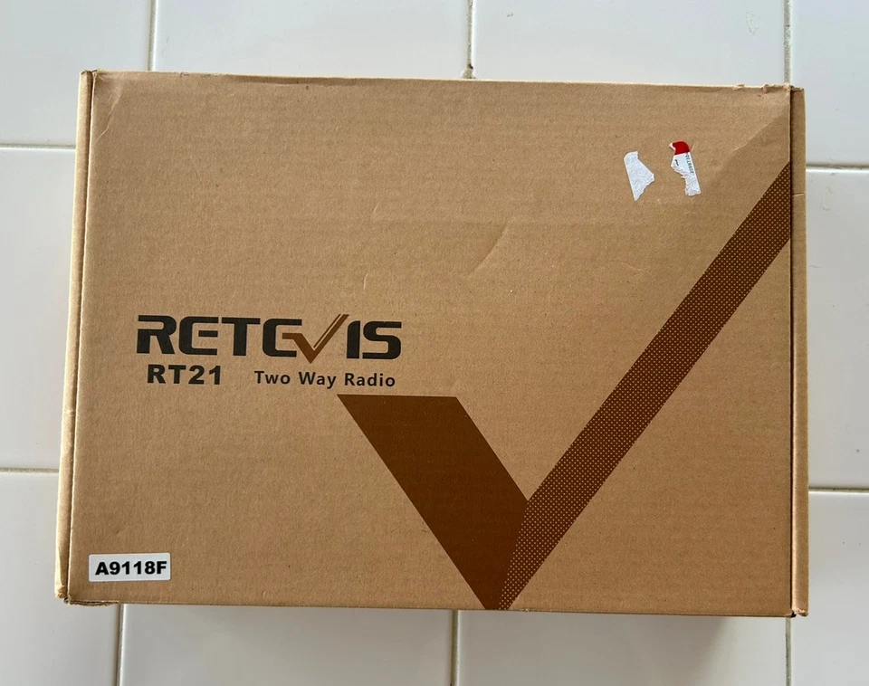 Retevis RT21 Rechargeable Long Range 2-Way Radios + 2 Baofeng Handheld Speakers  - Image 4 of 4