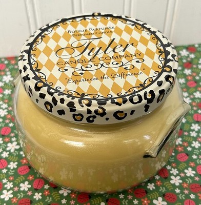 NEW TYLER CANDLE CO - PINEAPPLE CRUSH - 22 OZ PERFUMED CANDLE GLASS JAR