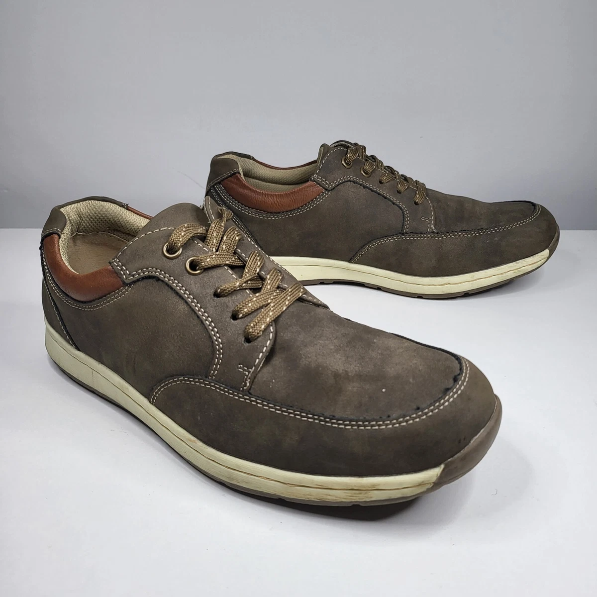 Pavers cheap mens trainers