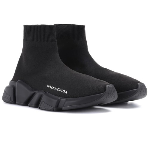 black balenciaga runners