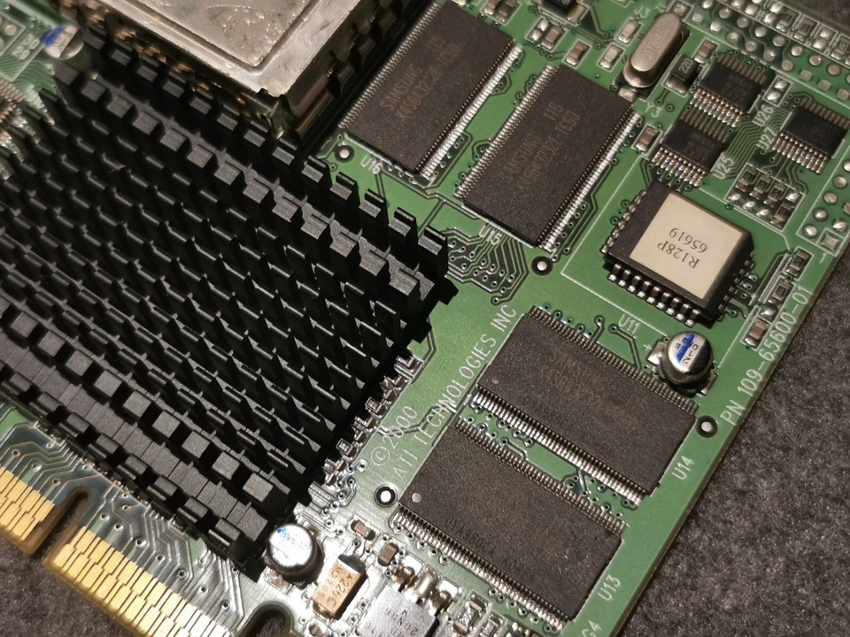 Vintage ATI ALL IN WONDER PRO 128 THEATER RAGE AGP CARD - Image 3 of 4