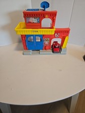 Little People Fire Station-With Msrshall  Trunk