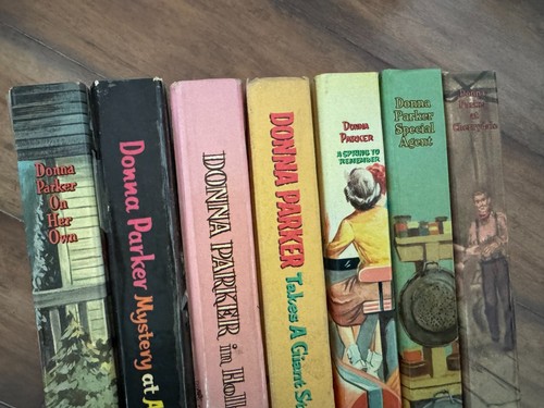 DONNA PARKER #1-7 • "ON HER OWN" • "HOLLYWOOD" • "GIANT STEP" • VINTAGE WHITMAN - Picture 3 of 15