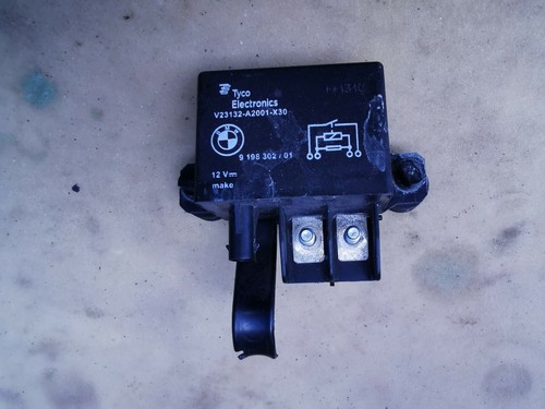 BMW F800GT Anlassermagnet Relais 9198302