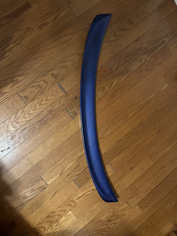 Alerón trasero original Lexus 7608553040J0 Is F, Is250, Is350 modelos 76085-53040-J0 Foto 2 de 4