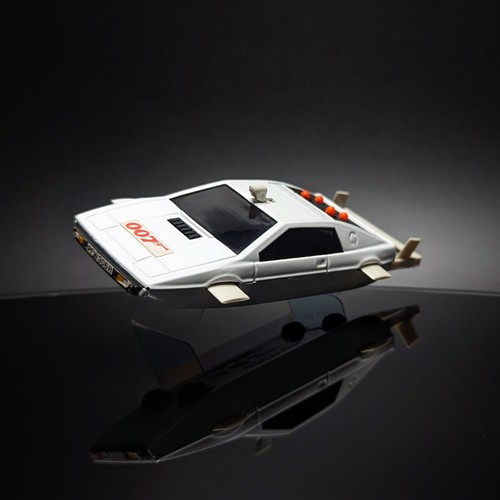 James Bond 007 Lotus | Display Stand for Corgi 269 + CC04514 | GHOST STANDS® - Picture 2 of 7