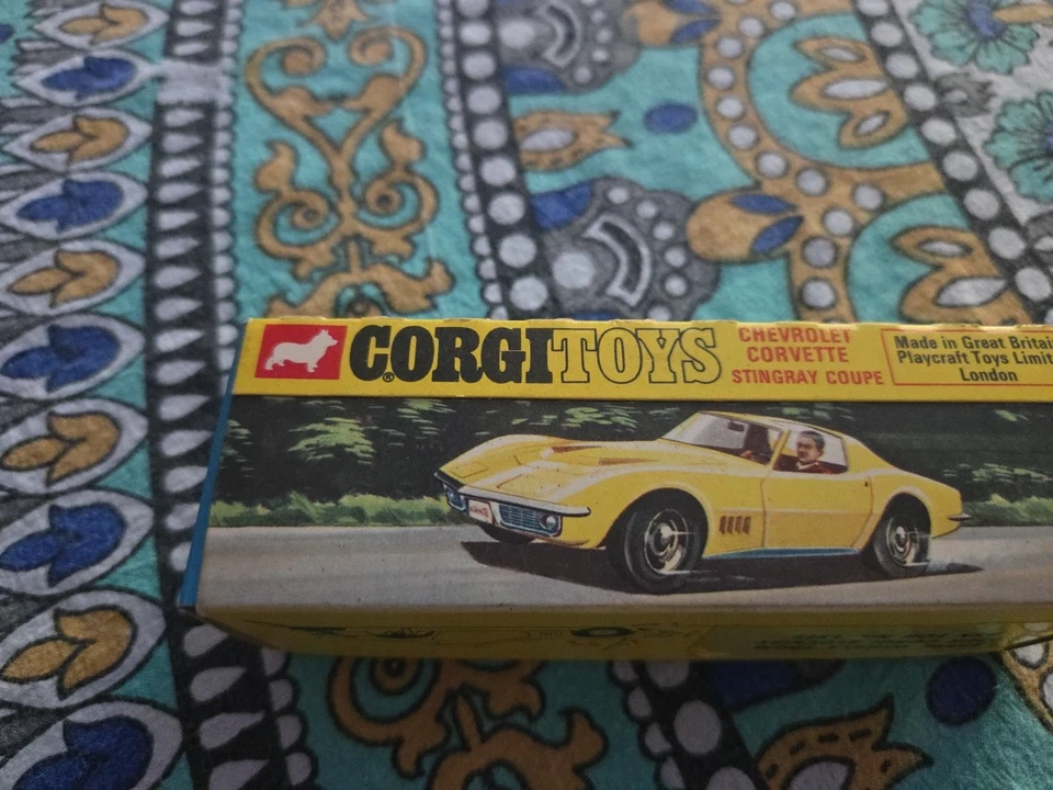 CORGI 300 CHEVY CORVETTE STINGRAY COUPE VINTAGE ORIGINAL IMMACULATE BOXED (L243) - Image 4 of 4