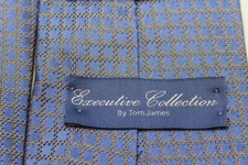3350 ) EXECUTIVE COLLECTION TOM JAMES MEN'S TIE 100% SILK MADE IN USA