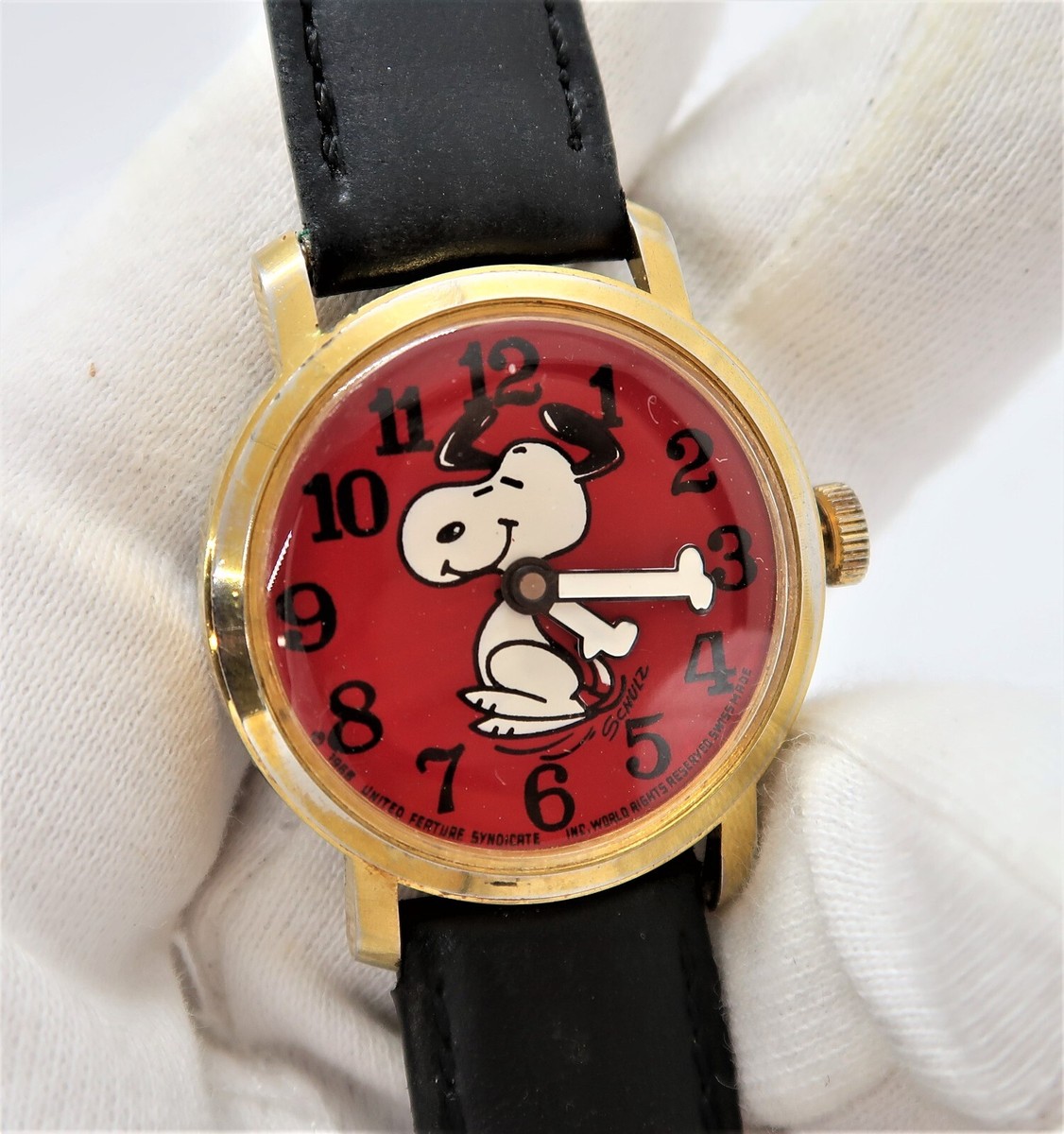 SNOOPY, Red Dial, Manual Wind,30mm! Black Leather MENS CHARACTER
