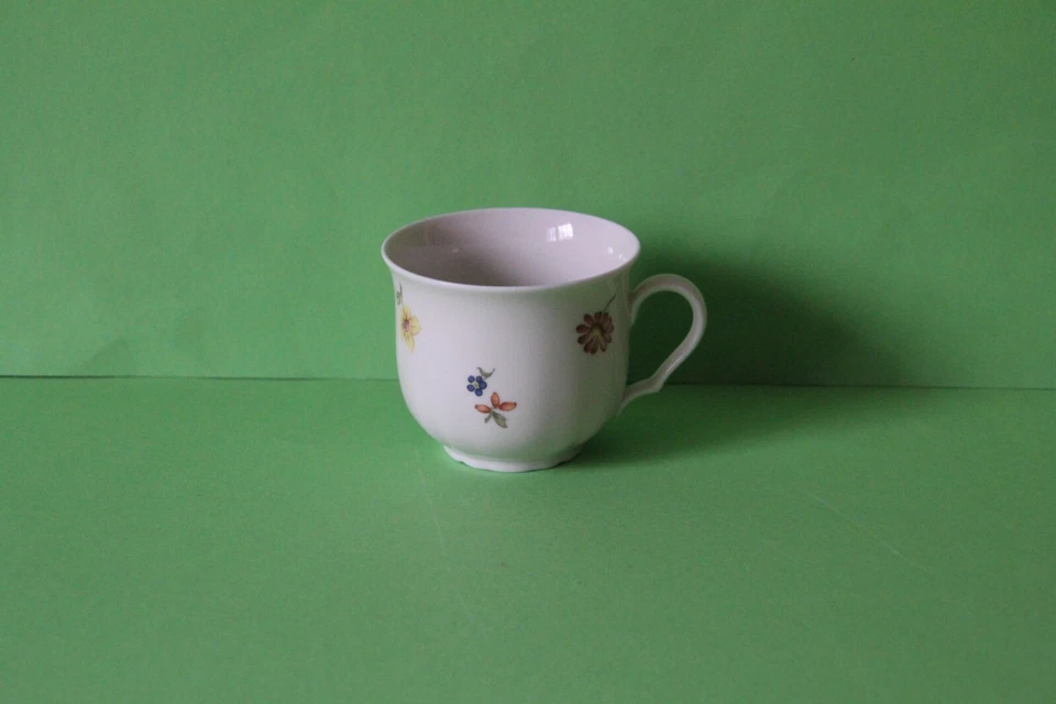 Seltmann Weiden Marie Luise Streublume 30249 Kaffeetasse Tasse - Bild 1 von 1