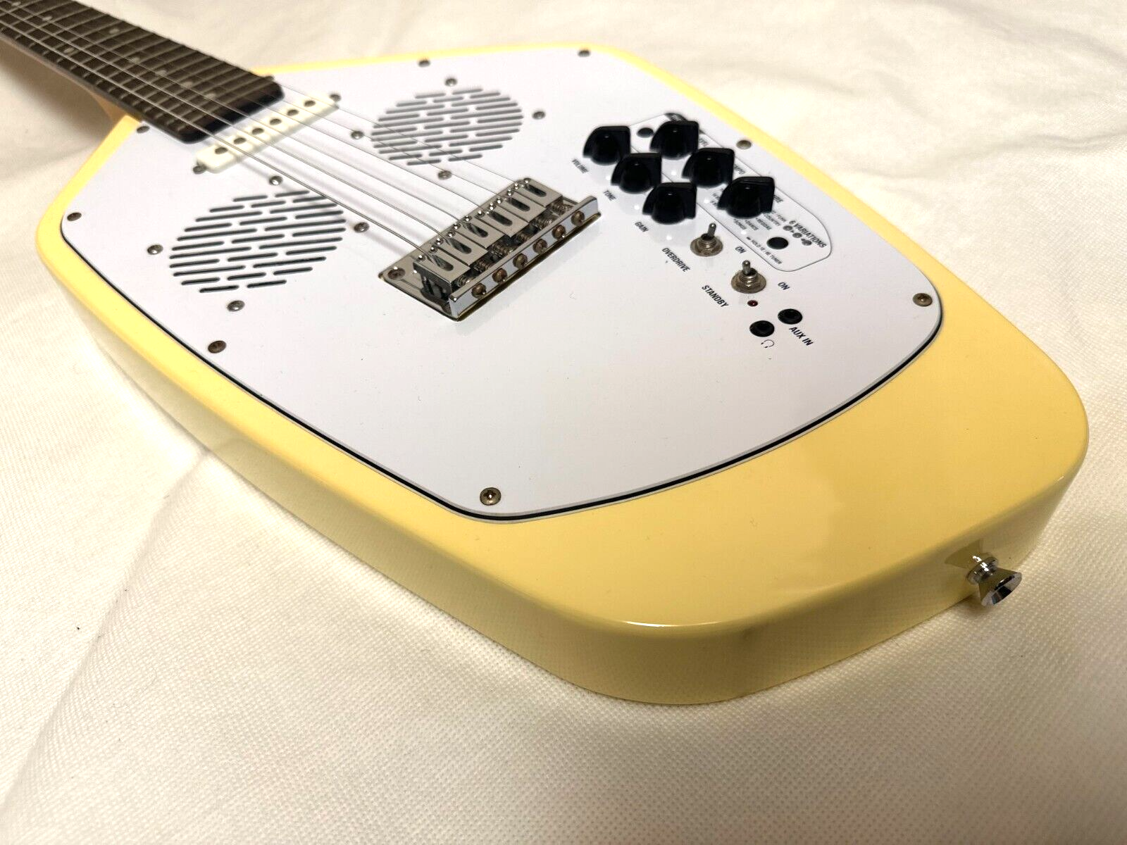 通販でクリスマス VOX Apache アパッチ ヴォックス Phantom エレキ