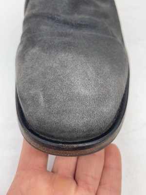 John Varvatos Fleetwood Sharpei Smoke Grey Suede Chelsea  display picture 3