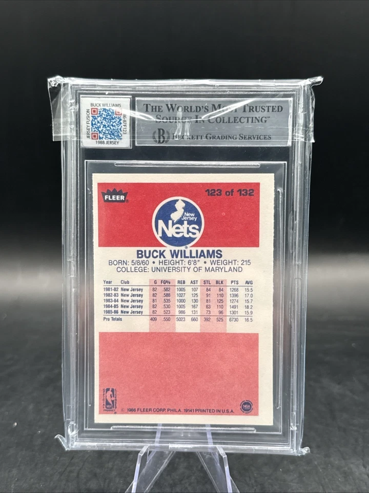 Camiseta deportiva Fleer Basketball Buck Williams #123 1986-87 juego fusión usada BGS 10 AUTO Foto 2 de 2