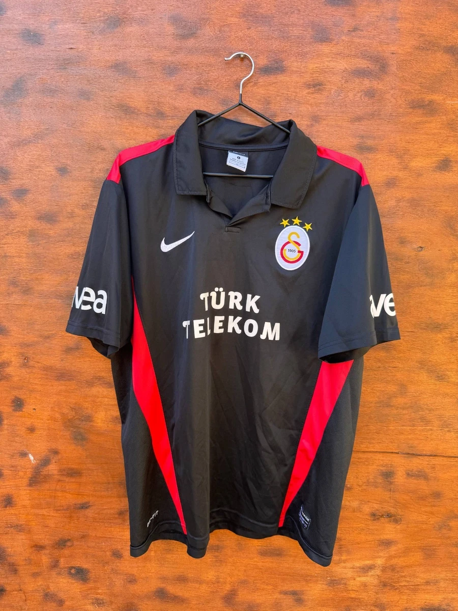 Nike Men's Galatasaray AS International Club Soccer Fan Apparel