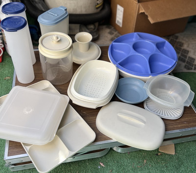 21 Piece Tupperware Bundle Of White/greyblue.