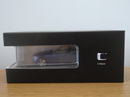 HERPA MERCEDES BENZ C CLASS SALOON W206 2021 BLUE CAR MODEL B66960636 1:43 - Picture 2 of 4