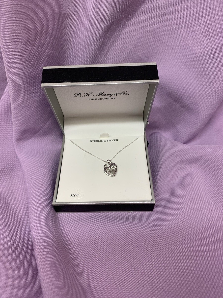 Macy’s Fine Jewelry Silver 925 Necklace With Diamonds Heart Pendant! MSRP  $100!