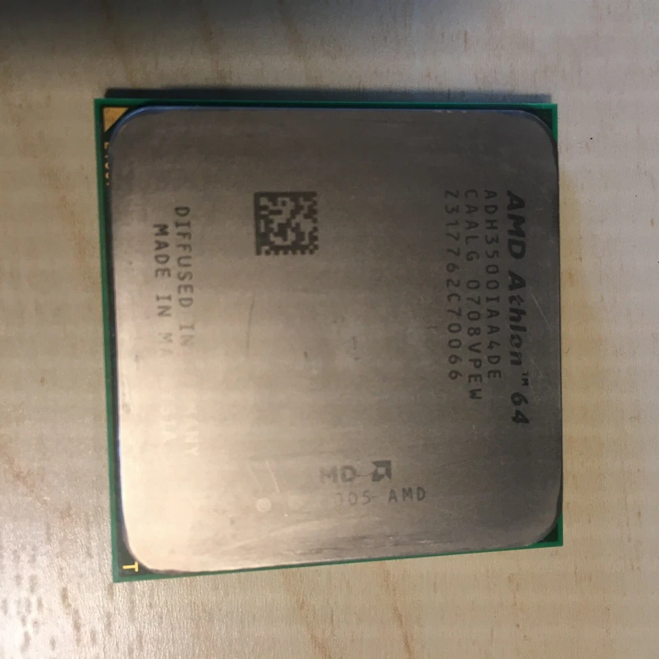 AMD Socket AM2 CPUs - Image 3 of 3