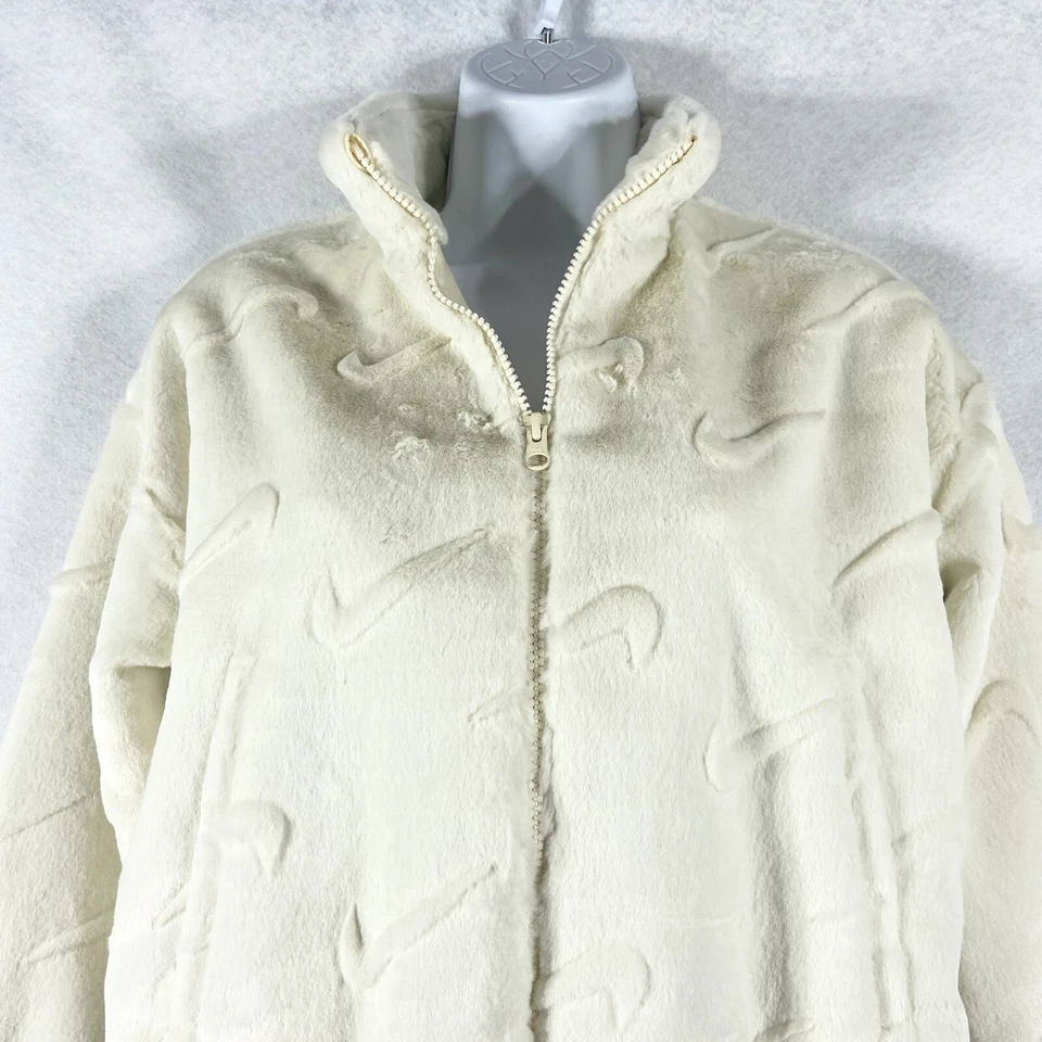 Nike Niños Chaqueta Niñas Mediana Beige Imitación Piel Cremallera Completa Firma Logo FJ6154-113 Foto 2 de 4