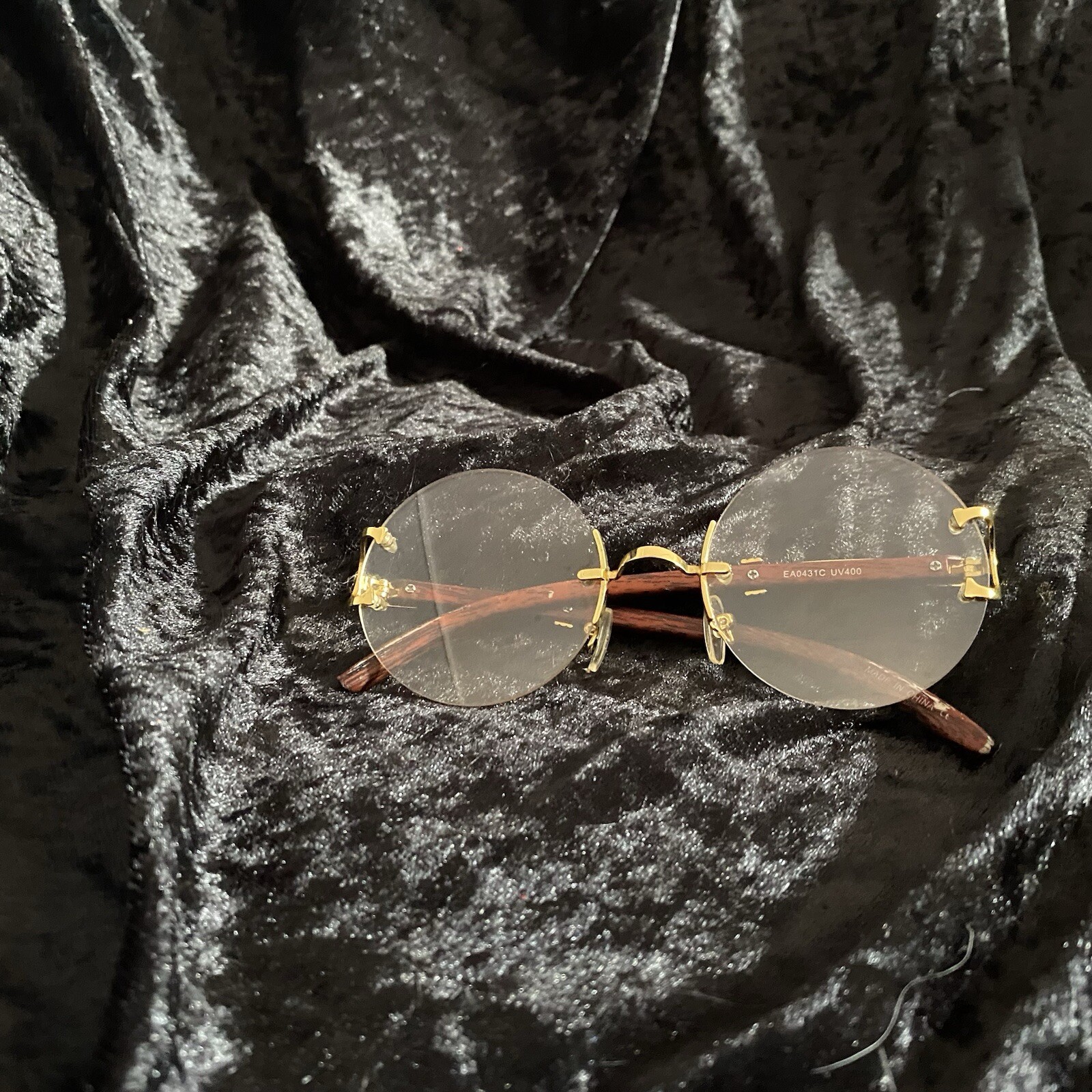 Circle Translucent Glasses - image 3