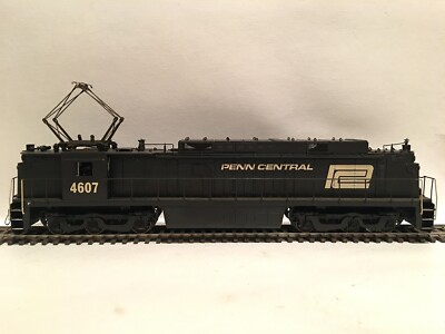 HO Bachmann Spectrum Penn Central GE E33 Electric Locomotive PC #4607