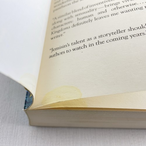 The Kingdom Of Gods: Book 3 of the Inheritance Trilogy by N. K. Jemisin PB - Picture 8 of 12
