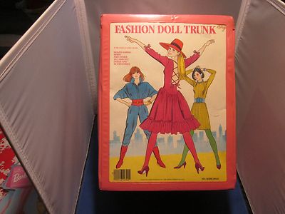 BARBIE SINDY AND OTHERS VINTAGE CASE TARA TOY PINK FASHION DOLL TRUNK 