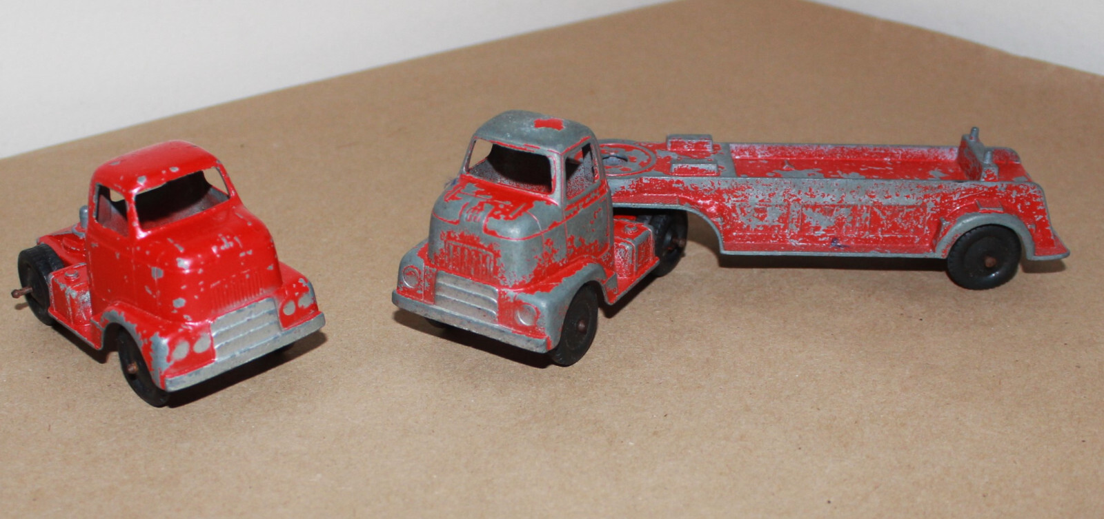 3 Vintage Tootsie Toys 2 International Harvester Semi Trucks & 1 Flatbed Trailer-image