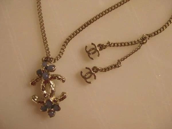 Collana Chanel acquistata direttamente da un negozio