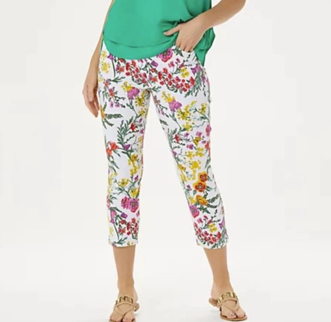 Susan Graver White Floral Capri Pull On Pants Women's Size 12 Elastic Waist
Opens in a new window or