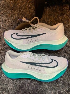 Nike Zoom Fly 5 Running Shoe Barely Green Deep Jungle DM8968