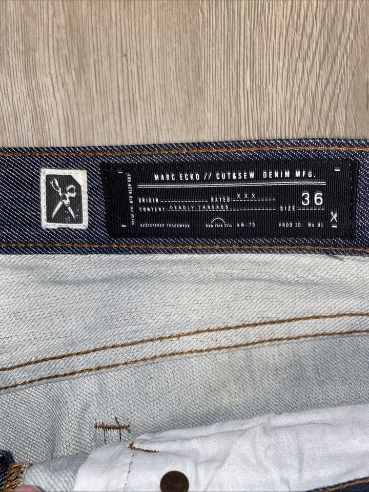 Pantalones de mezclilla Marc Ecko para hombre 36x30 azul corte y costura calce ajustado hilos mortales Foto 4 de 4