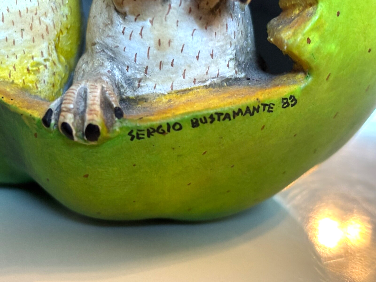 ◆ SERGIO BUSTAMANTE ceramic object ◆ Sergio Bustamante Mexican Ceramic Hatching Egg Sculpture 