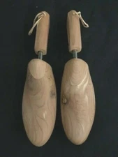 Wooden Shoe Keepers by Rochester Shoe Tree Co. USA Red Cedar Wood women sz Large