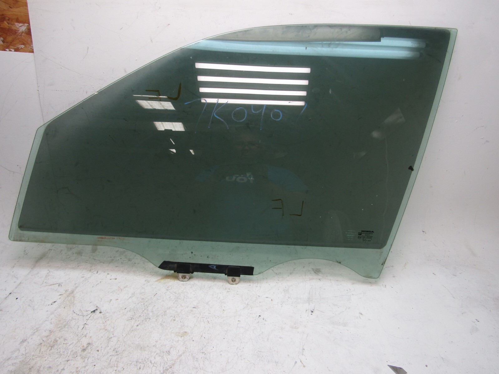 Picture 1 of 6